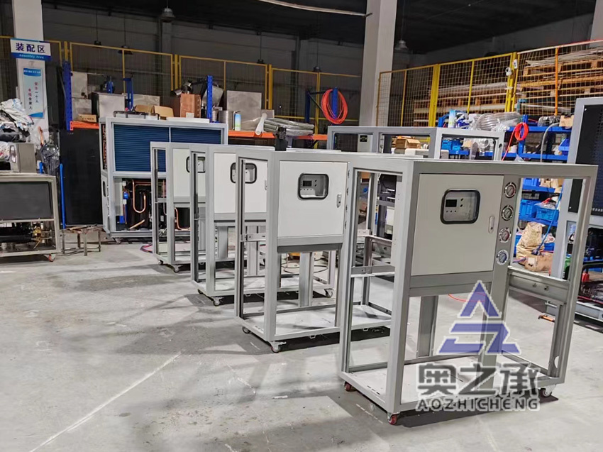 冷水機生成車間一角